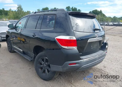 2011 Toyota Highlander Base V6 from USA, damaged, VIN 5TDBK3EH3BS067226